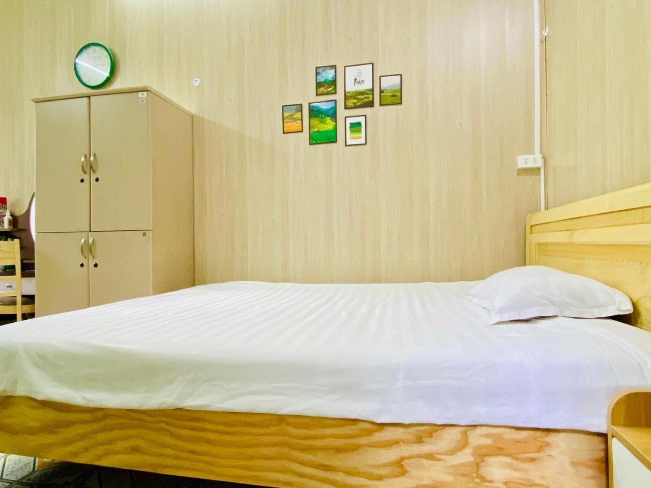 Cozy Homestay With Large Bed, Private Bathroom, Large Balcony Hanoi Exterior photo