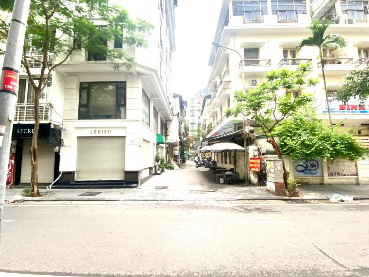 Cozy Homestay With Large Bed, Private Bathroom, Large Balcony Hanoi Exterior photo